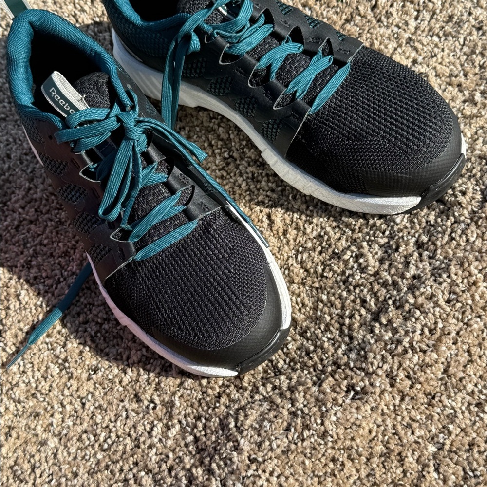 Reebok Black and Teal Sneakers compression toe